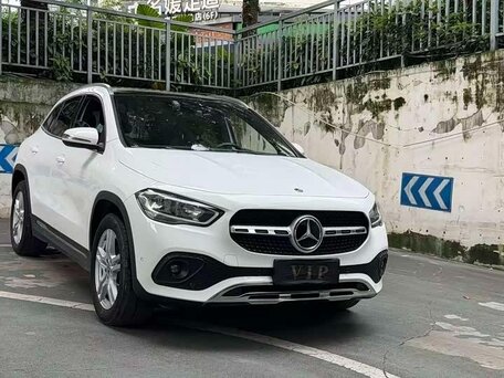 2023 Mercedes-Benz GLA 180 II (H247), белый, 2700000 рублей, вид 3