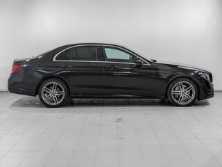 2020 Mercedes-Benz E-Класс 200 V (W213, S213, C238), чёрный, 3965000 рублей, вид 4