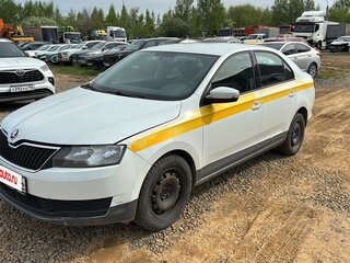2019 Skoda Rapid I Рестайлинг, белый, 900000 рублей, вид 1