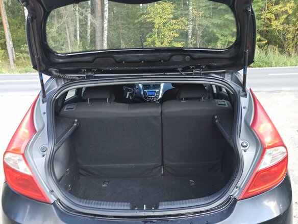 2013 Hyundai Solaris I, чёрный, 790000 рублей - вид 14