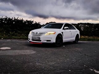 2006 Toyota Camry VI (XV40), белый, 750000 рублей, вид 1