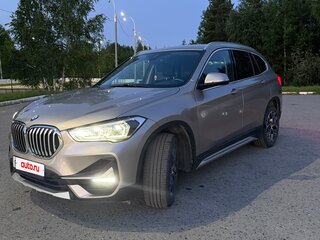 2020 BMW X1 20i xDrive II (F48) Рестайлинг, коричневый, 4250000 рублей, вид 1