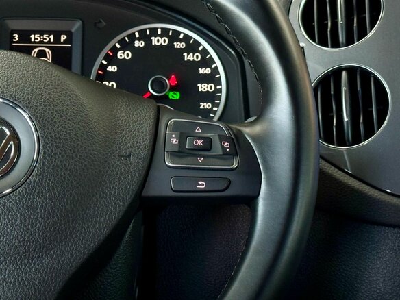 2014 Volkswagen Tiguan I Рестайлинг, чёрный, 1749000 рублей - вид 17
