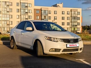 2011 Kia Cerato 6-speed II, белый, 850000 рублей, вид 1