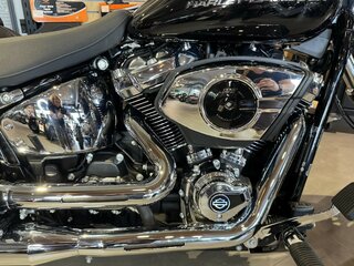 2025 Harley-Davidson Breakout, чёрный, 3550000 рублей, вид 2