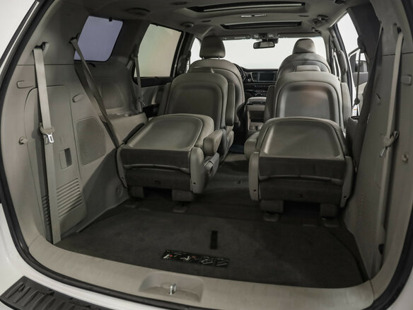 2018 Kia Carnival III, белый, 2806000 рублей - вид 33