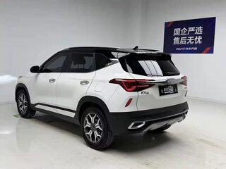 2023 Kia KX3, белый, 1681255 рублей, вид 4