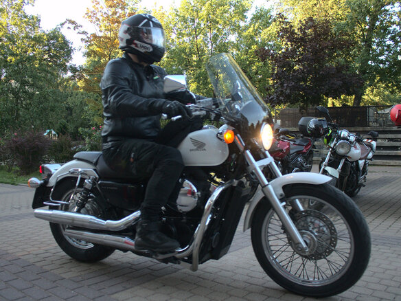 2010 Honda VT 750, белый, 560000 рублей - вид 2