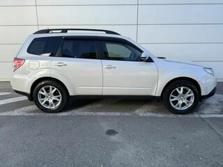 2012 Subaru Forester III Рестайлинг, белый, 1100000 рублей, вид 4