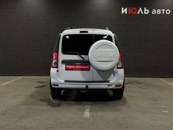 2015 Lada (ВАЗ) Largus I, белый, 730000 рублей - вид 5