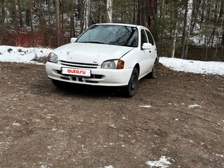 1999 Toyota Starlet V (P90), белый, 150000 рублей, вид 2