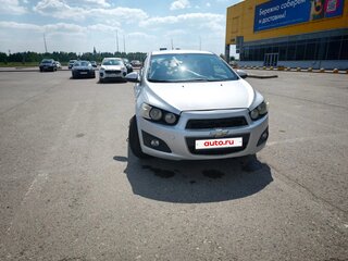 2013 Chevrolet Aveo II, серебристый, 570000 рублей, вид 3