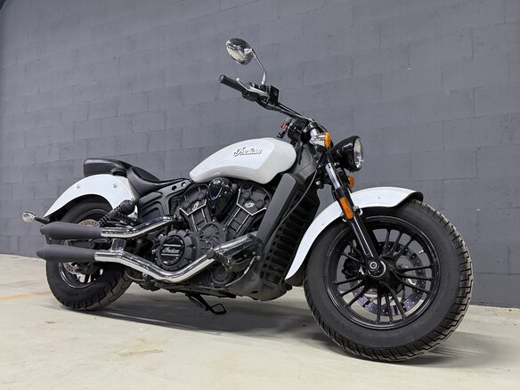 2016 Indian Scout, белый, 888000 рублей - вид 8