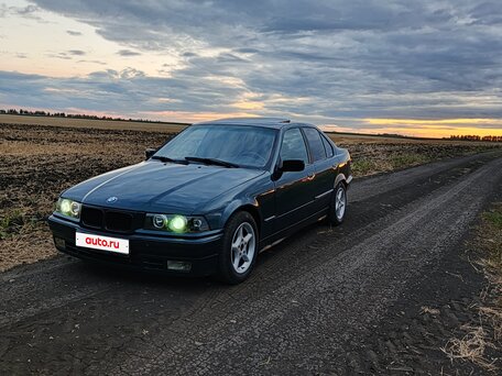 1994 BMW 3 серии 318i III (E36), зелёный, 380000 рублей, вид 2