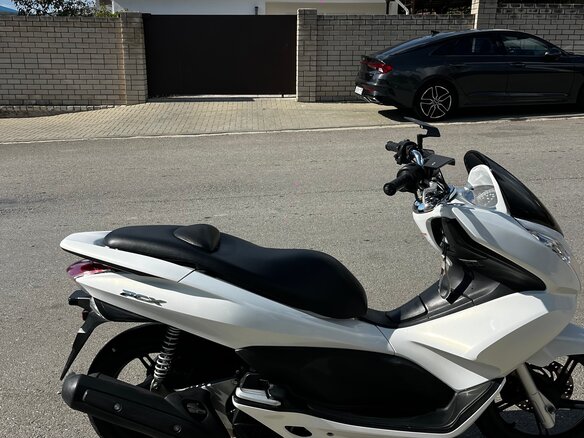 2014 Honda PCX 125, белый, 200000 рублей - вид 5