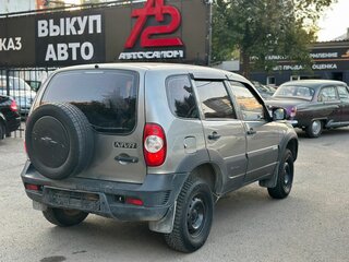 2015 Chevrolet Niva I Рестайлинг, коричневый, 679000 рублей, вид 4