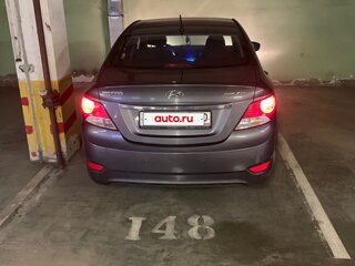2011 Hyundai Solaris I, серый, 850000 рублей, вид 4