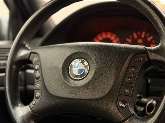 2002 BMW 5 серии 525i IV (E39) Рестайлинг, синий, 880000 рублей - вид 15