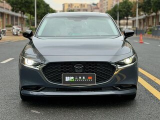 2022 Mazda 3 Axela IV (BP), серый, 1660000 рублей, вид 2
