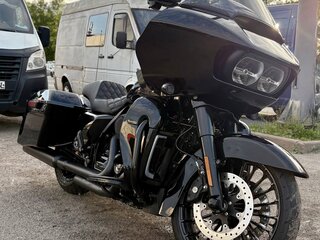 2018 Harley-Davidson Road Glide Special, чёрный, 1850000 рублей, вид 2