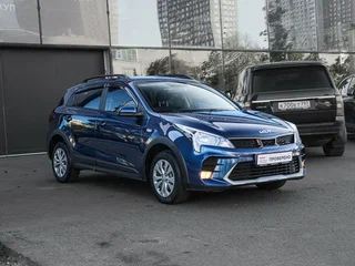 2021 Kia Rio X IV Рестайлинг, синий, 1590000 рублей, вид 3