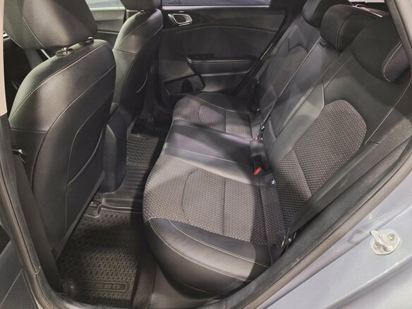 2020 Kia Ceed III, чёрный, 1920000 рублей - вид 10