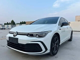 2023 Volkswagen Golf VIII, белый, 1620001 рублей, вид 1