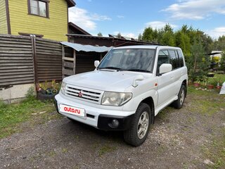 1999 Mitsubishi Pajero iO, белый, 520000 рублей, вид 1