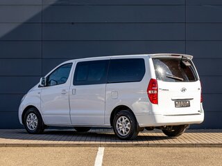 2010 Hyundai Grand Starex I, белый, 1855000 рублей, вид 4
