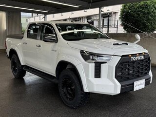 2024 Toyota Hilux VIII Рестайлинг 2, белый, 3970000 рублей, вид 3