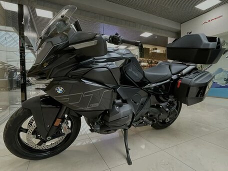 2025 BMW R 1300 RT, чёрный, 3900000 рублей, вид 5