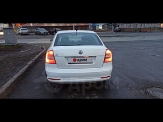 2013 Skoda Octavia II (A5) Рестайлинг, белый, 550000 рублей, вид 5