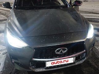 2018 Infiniti Q30, серебристый, 2400000 рублей, вид 4