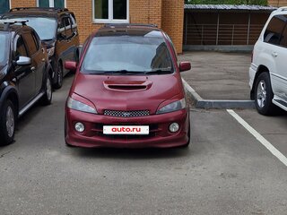 2001 Daihatsu YRV I, красный, 375000 рублей, вид 1