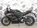 2026 Honda CBR 650R, чёрный - вид 3