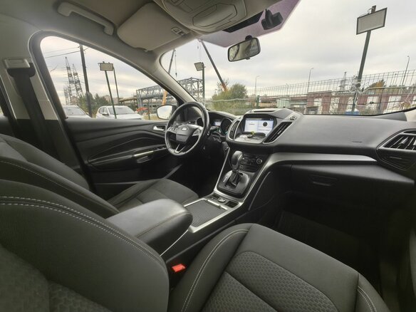 2018 Ford Kuga II Рестайлинг, чёрный, 1429000 рублей - вид 9