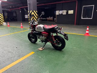 2022 Honda Z125 Monkey, серебристый, 450000 рублей, вид 5