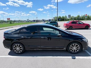 2010 Honda Civic VIII Рестайлинг, чёрный, 720000 рублей, вид 3