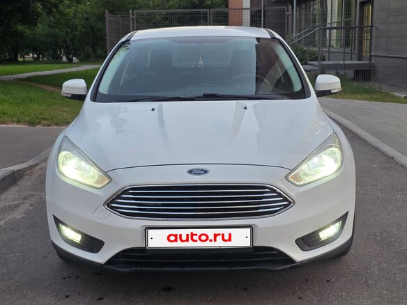 2018 Ford Focus III Рестайлинг, белый - вид 1