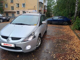 2004 Mitsubishi Grandis I, серебристый, 550000 рублей, вид 2