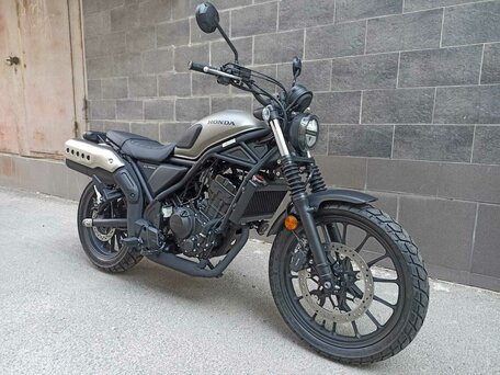 2023 Honda CL 300, серый, 699900 рублей, вид 3