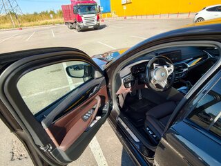 2023 BMW 5 серии 530i xDrive VII (G30/G31/G38) Рестайлинг, серый, 7500000 рублей, вид 5