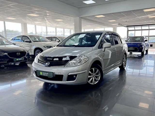 Nissan Tiida I Рестайлинг