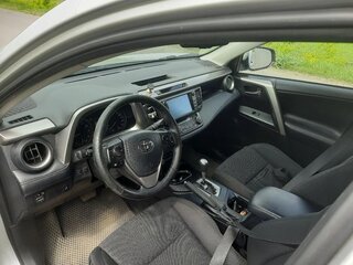 2018 Toyota RAV4 IV (XA40) Рестайлинг, серебристый, 2550000 рублей, вид 5
