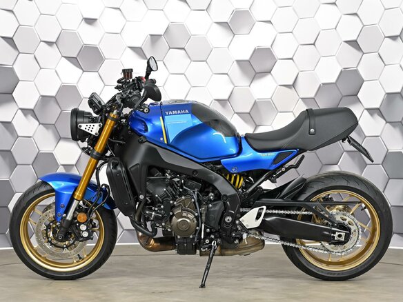 2023 Yamaha XSR900, синий, 1249000 рублей - вид 3