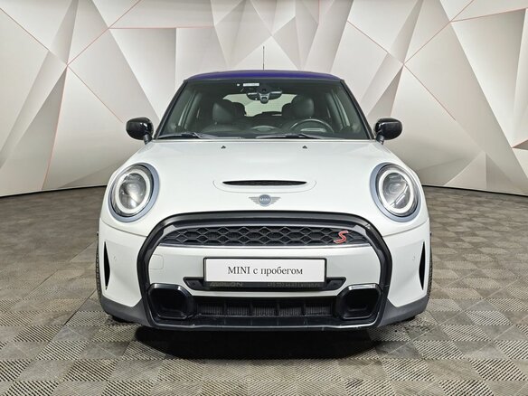 2022 Mini Hatch Cooper S III (F55/F56) Рестайлинг 2, серый, 3300000 рублей - вид 2