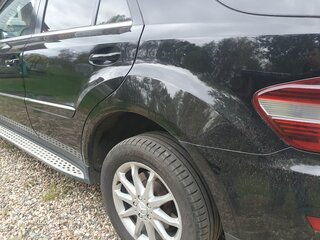 2009 Mercedes-Benz M-Класс 300 II (W164) Рестайлинг, чёрный, 1350000 рублей, вид 4