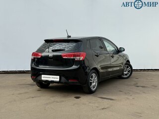 2017 Kia Rio III Рестайлинг, чёрный, 1100000 рублей, вид 5