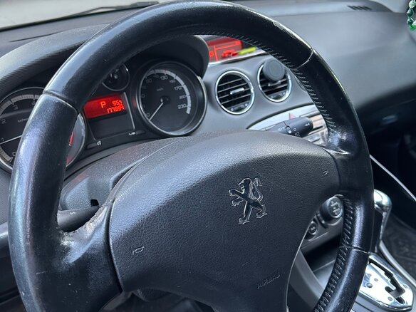 2010 Peugeot 308 I, серый, 375000 рублей - вид 6