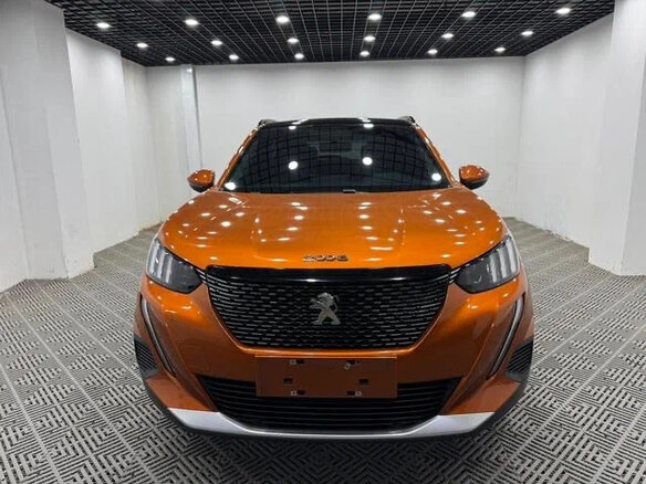 2023 Peugeot 2008 II, оранжевый, 1410000 рублей - вид 1